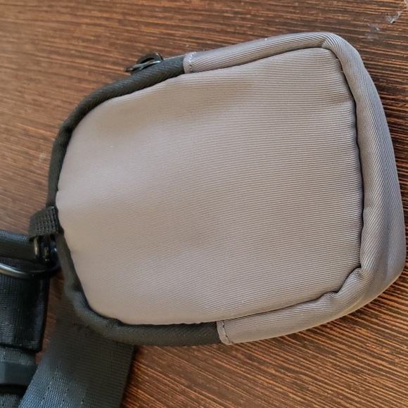 Pink and Grey Padded Travel Pack with 2 Zippered Pockets and Detachable Pouch - Picture 5 of 10